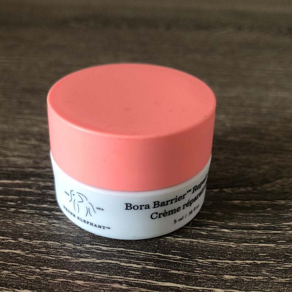 ❤️$8 NWT Drunk Elephant Bora Barrier Cream
